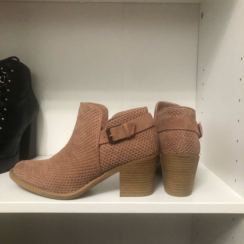Mauve booties